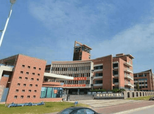 鄭州華豐學校糾偏抬升平移